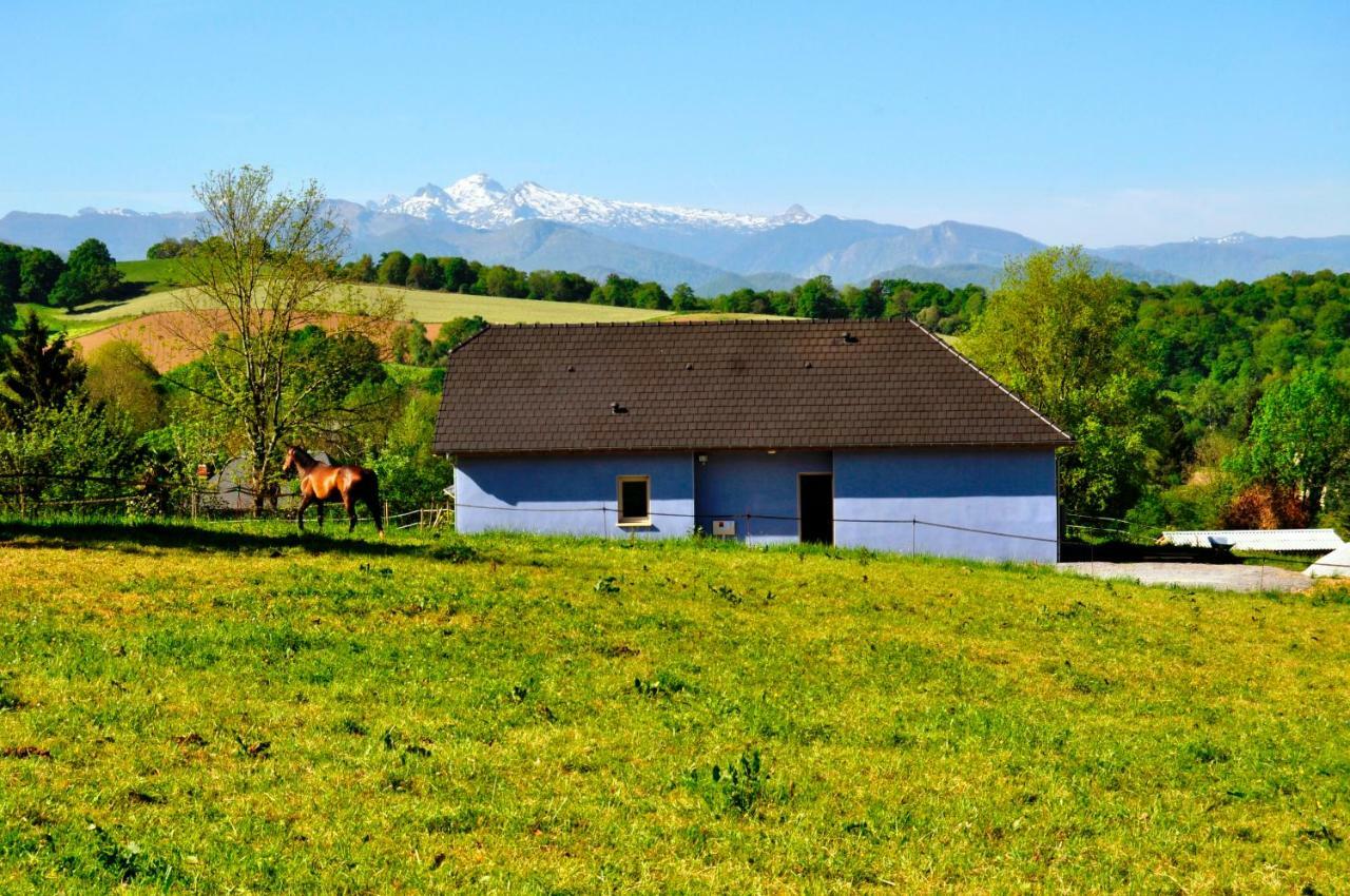 Chambres D'Hotes Relais Milord Estialescq Exterior photo